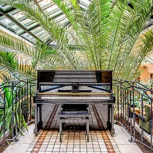 Hotel Beaumarchais, Parigi