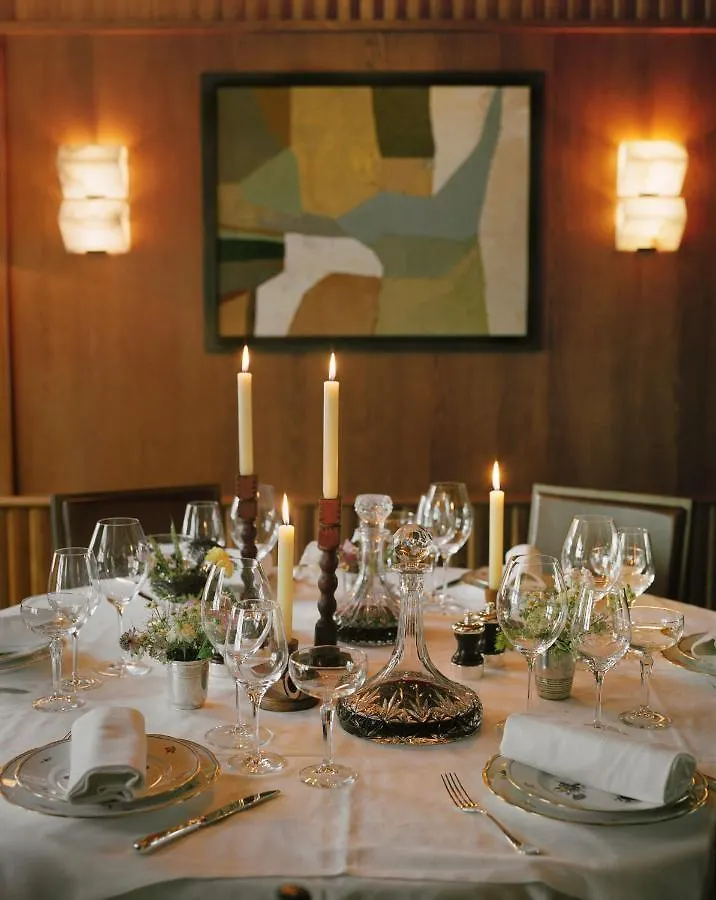 Chateau Voltaire باريس 5*,  فرنسا