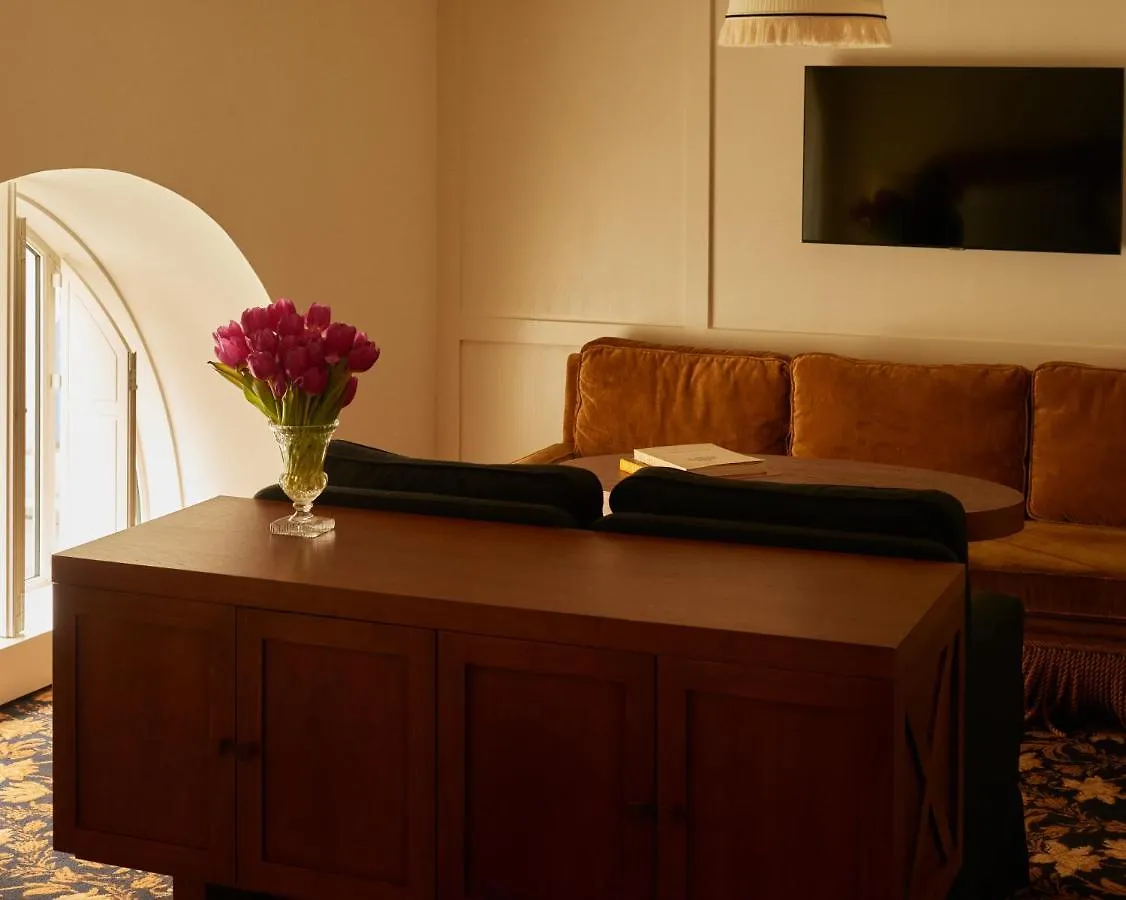 Chateau Voltaire Parijs Hotel