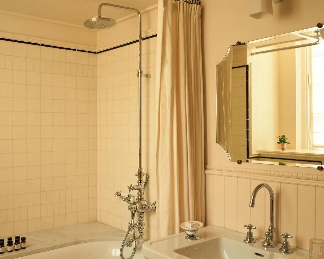 Chateau Voltaire Parijs Hotel