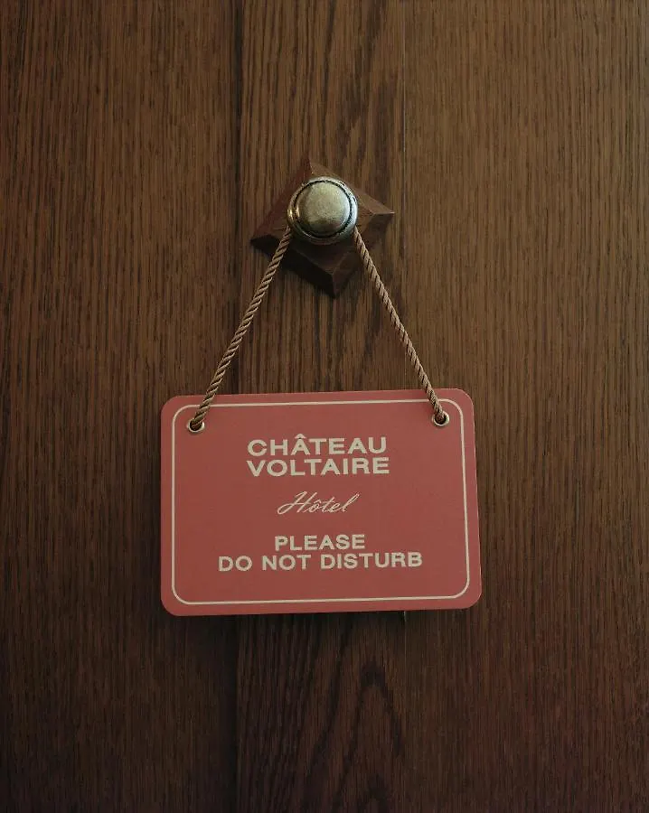 Chateau Voltaire Parigi Hotel
