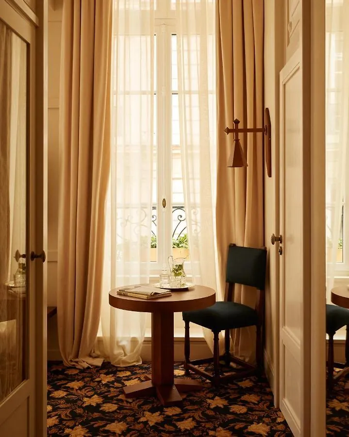 Chateau Voltaire Parigi